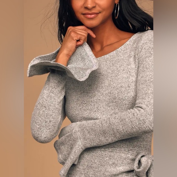 NWT Lulus Gray Knit Dress with Flared Sleeves - Picture 2 of 6